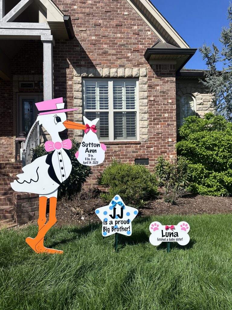 Stork rental Nashville TN baby announcement sign by Nashville Storks and More in a Middle Tennessee yard
