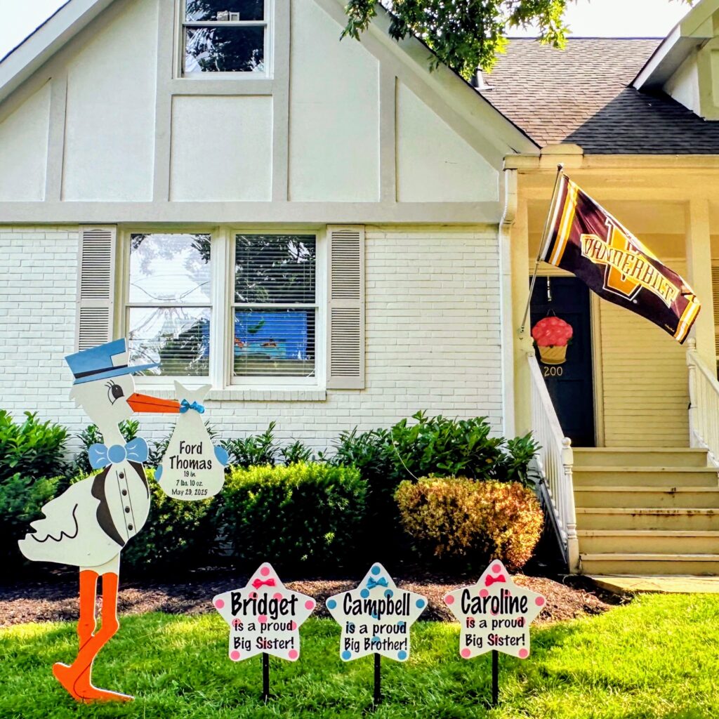 Stork Yard Signs Bellevue TNwww.nashvillestorksandmore.com 615-906-5516